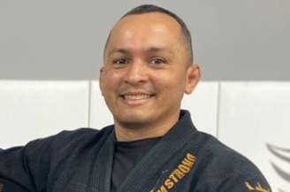 Melqui Galvão é suspeito de crimes sexuais contra pelo menos três alunas