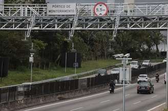 WS SÃO PAULO 14/10/2025 - PEDÁGIO FRE FLOW - CIDADE - Pedágio free flow é instalado na Rodovia Raposo Tavares km 37,5, FOTO:Werther Santana/Estadão