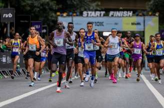 Largada dos 10 km (Foto: Iguana Sports)
