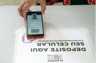 Celular não é permitido durante votação
