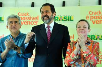 A ministra da Casa Civil, Gleisi Hoffmann, e o governador do Distrito Federal, Agnelo Queiroz, participaram da entrega da unidade móvel de videomonitoramento
