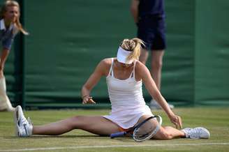 <p>Sharapova não resistiu e acabou eliminada em Wimbledon</p>