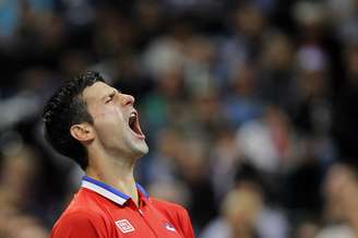 Em grande partida, tenista sérvio Novak Djokovic bateu checo Radek Stepanek por 3 sets a 0