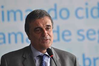 "O Uruguai está seguindo este caminho e o Brasil segue o seu", disse o ministro da Justiça José Eduardo Cardozo