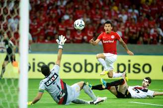 <p>Aránguiz deu vitória ao Internacional na abertura do Brasileiro</p>