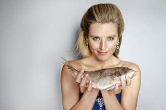 Consumir peixe uma vez por semana, reduz em 6% o risco de depressão nas mulheres