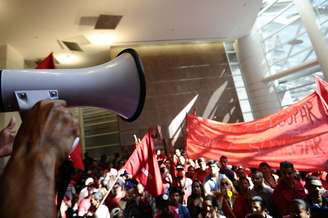 <p>MTST protestou nesta semana no prédio da Viver Incorporadora</p>