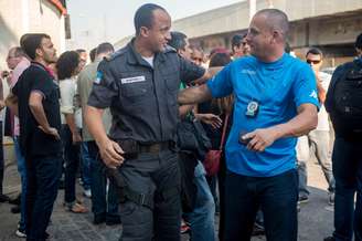 <p>Paralisação dos policiais civis começou na quarta-feira no Rio de Janeiro</p>