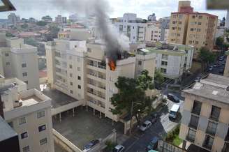 <p>Incêndio atingiu apartamento no bairro da Graça, em Belo Horizonte</p>