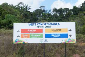 Placas orientam turistas em Pernambuco