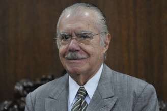 <p>José Sarney ocupou a presidência entre 1985 e 1990</p>