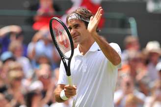 Federer chega às quartas de final em Wimbledon