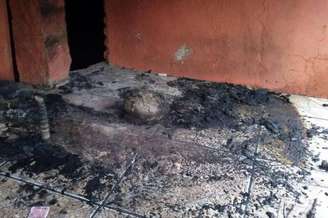 <p>Não havia ninguém em casa na hora do incêndio</p>