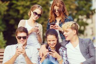 Pesquisa realizada pela Universidade Federal do ABC revelou que 83,8% dos paulistanos utilizam a internet regularmente e 60,1% das pessoas disseram se conectar por redes Wi-Fi fora de casa