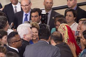 <p>Autor foi recebido no Palácio do Planalto para receber comenda</p>