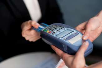 O estabelecimento não pode exigir valor mínimo para transações com cartão de crédito