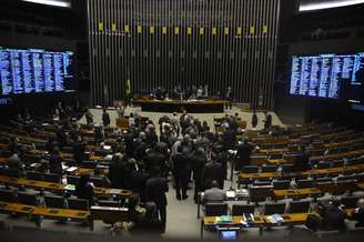 Presidente da Câmara tem poderes sobre a pauta legislativa e é o segundo na linha de sucessão presidencial