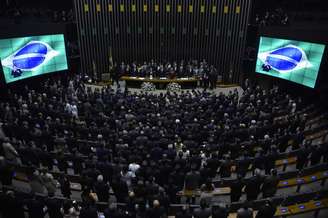 <p>O governo da presidenta Dilma Rousseff continua tendo a maioria dos partidos e dos parlamentares em sua base aliada</p>