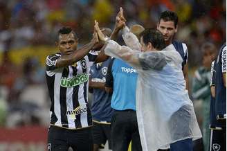 Jobson abriu o placar para o Botafogo na etapa inicial
