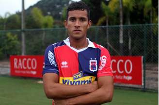 Rodrigo, 28 anos, assinou contrato até o final deste ano