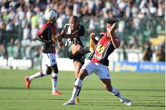 Figueirense não acertou o pé contra o Joinville 