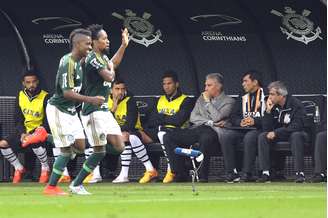 Zé Roberto anotou o segundo do Palmeiras na partida deste domingo