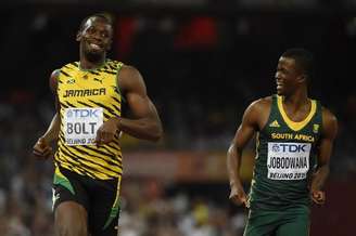 Usain Bolt terminou a prova rindo e conversando