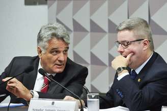 João Luiz Guadagnin (esq) foi uma das testemunhas de defesa de Dilma