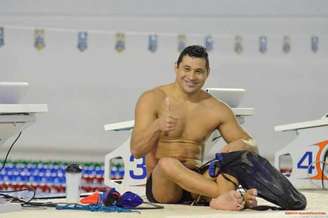 O nadador Clodoaldo Silva é um dos candidatos a carregar a bandeira do Brasil na abertura (Foto:Divulgação)