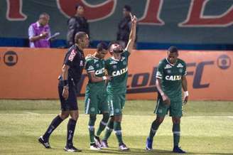 Atacante já tinha sido titular na vitória da Chape sobre o Fluminense, fora de casa (Foto: Armando Paiva/AGIF/Lancepress!)