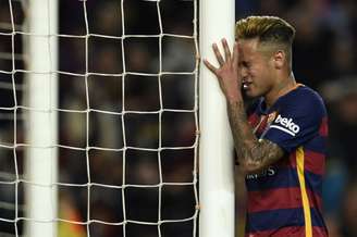 Neymar pode pegar até 12 jogos de suspensão se for enquadrado em artigo da RFEF (Foto: Lluis Gene / AFP)