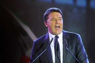 Após derrota em eleição, Renzi renuncia à liderança do PD