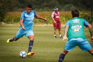 Éderson vem sendo convocado com frequência para os jogos preparatórios do sub-20 nacional- Vinnícius Silva/Cruzeiro
