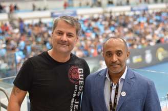 Paulo Márcio, presidente da AGLO, com Tareq Al Bahri, diretor geral do Grand Slam, no Rio (Foto: Carlos Arthur Jr)