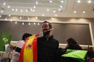 O líder do Vox, Santiago Abascal, celebra resultado na Andaluzia