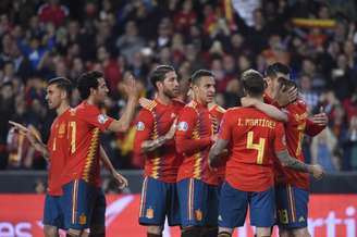 Seleção da Espanha lidera o grupo F (Foto: AFP)