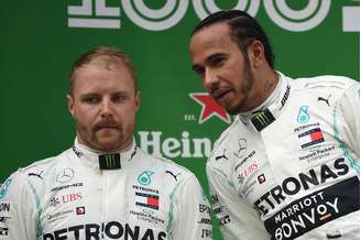 Bottas questionou decisão da Mercedes do pitstop ‘duplo’