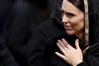 A premiê neo-zelandesa, Jacinda Ardern, após participar de solenidade em mesquita em Christchurch, na Nova Zelândia
22/03/2019
REUTERS/Jorge Silva/File Photo