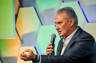 Técnico Tite durante o evento Somos Futebol, 3ª Semana de Evolução do Futebol Brasileiro, realizado no auditório da CBF, localizado na cidade do Rio de Janeiro