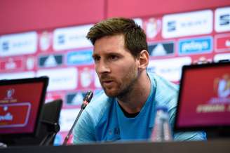 Messi durante coletiva nesta sexta (Foto: AFP)