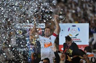 Peixe venceu o Peñarol, por 2 a 1, na final da Libertadores 2011 (Foto: Ivan Storti/Lancepress!)