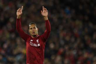 Van Dijk é um dos destaques do Liverpool (Foto: AFP)