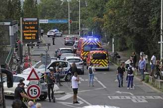 Ataque com faca deixa morto e ao menos 8 feridos na França