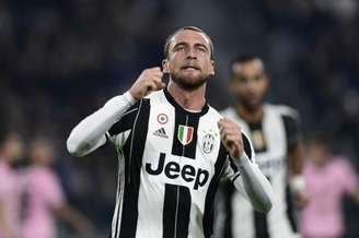 Marchisio jogou por 12 anos na Juventus e conquistou sete Campeonatos Italiano (Foto: MIGUEL MEDINA/AFP)
