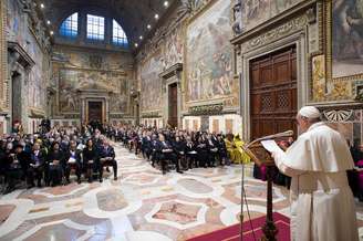 Papa Francisco recebe embaixadores no Vaticano
