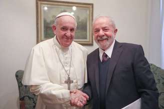 Petista também foi recebido pelo papa Francisco, no Vaticano