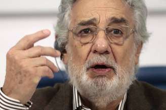 Plácido Domingo pede desculpas por casos de assédio sexual