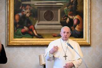 Para Francisco durante audiência geral remota 
15/04/2020
Vatican Media/­Handout via REUTERS