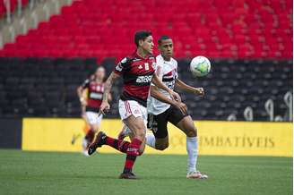 Pedro fez o gol do Flamengo, que foi goleado pelo São Paulo por 4 x 1