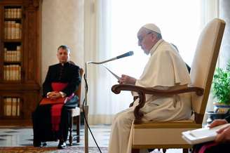 Papa Francisco disse que se vacinar contra coronavírus é uma atitude 'ética'